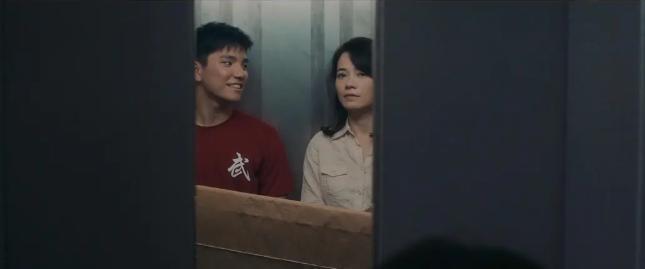 盲狙周冬雨刘昊然床戏才是可笑的