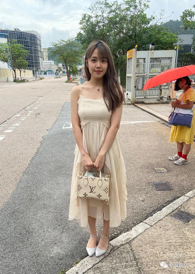 美到意难平，也逃不过“出道即巅峰”