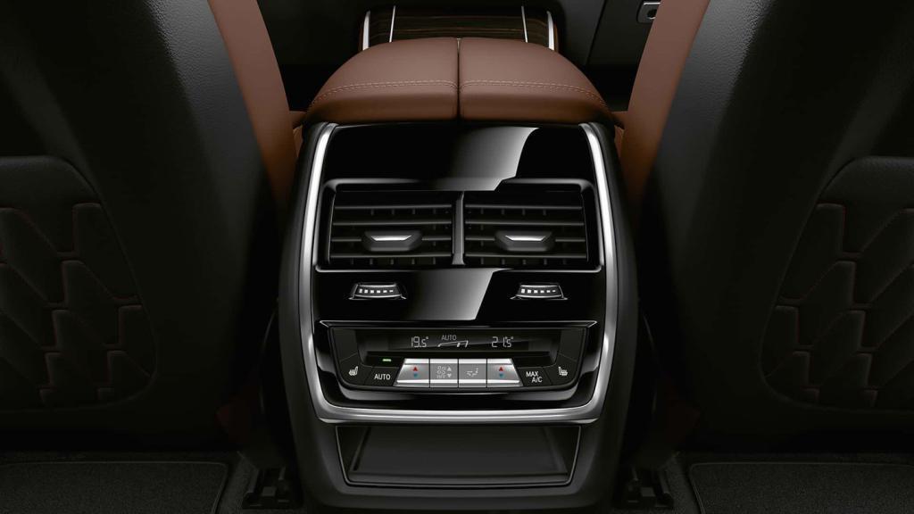 2024 款宝马 X5 防弹版官图发布：子弹射穿油箱也不怕