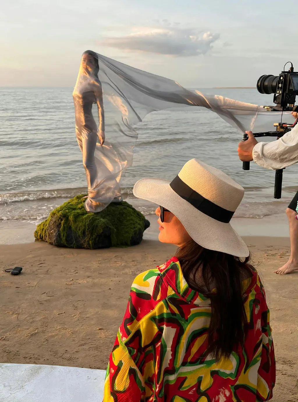 47岁舒淇，身材逆天了