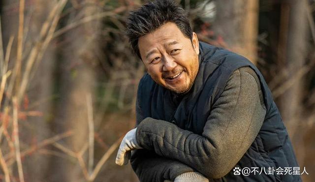 细节用心的年代大剧！演员不化妆，毛衣起球，男主“拖后腿”