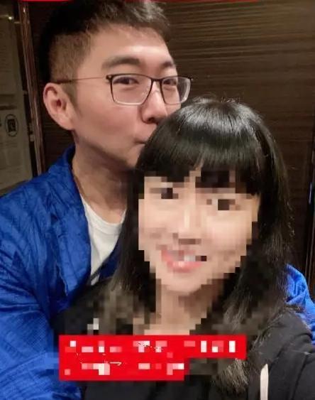 陈数带老公外出聚会被拍，身形纤细美丽，两人被赞模范夫妻
