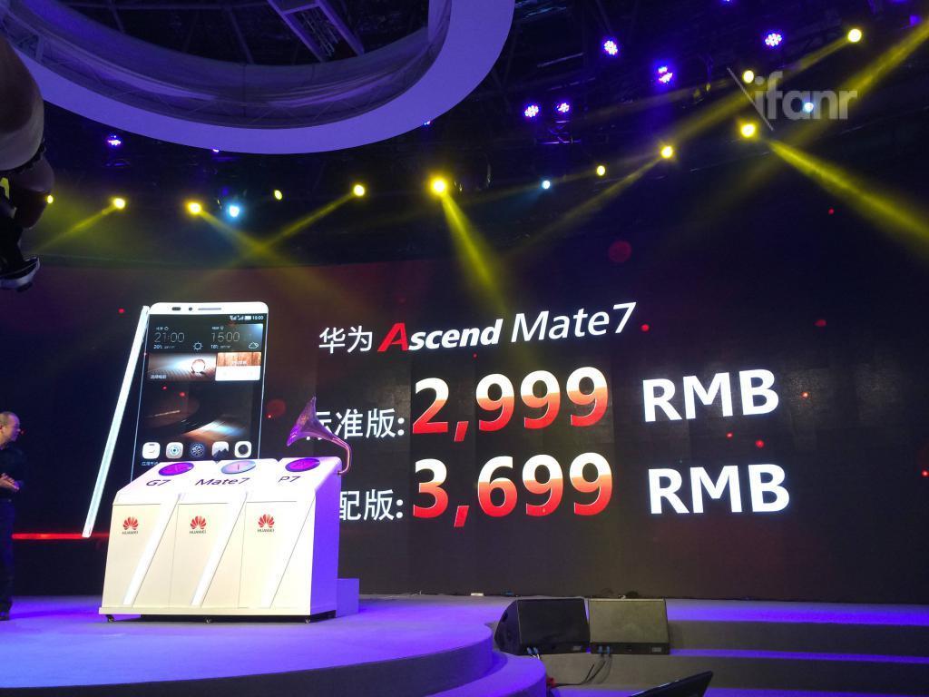 华为 Mate60 Pro 突然发布：5G 或已回归，全球首发消费级卫星通话
