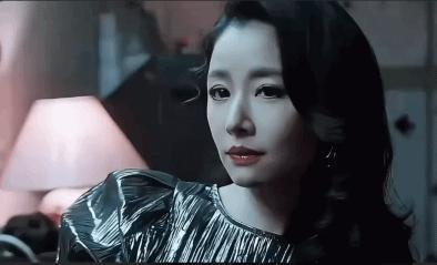 刘诗诗新广告缺乏说服力，遭品牌方倒油，别再迷恋美颜了！