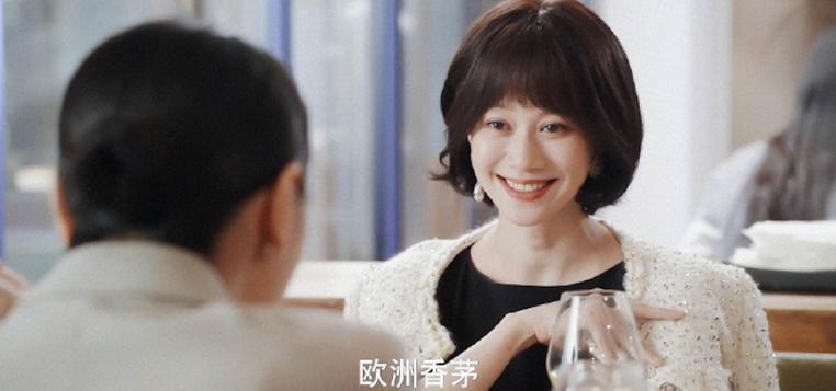 离婚剪头发，倪虹洁的爱情观太土了
