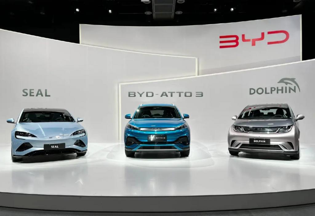 说好要“在一起”，但只有比亚迪在大口吃肉