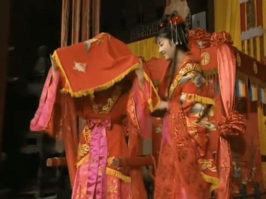 抢角？排挤？公费恋爱？老版《上错花轿嫁对郎》剧外更精彩