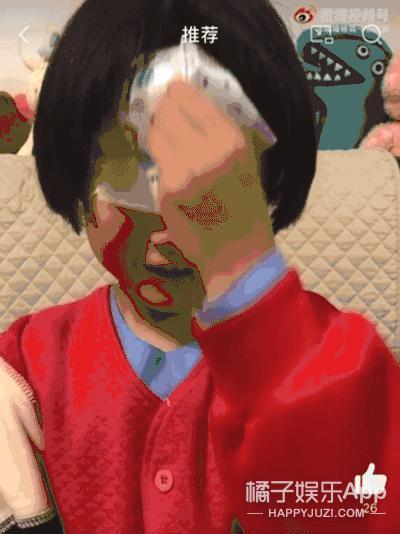 还记得那个被王嘉尔抱在怀里的小女孩吗？她现在变这样了？