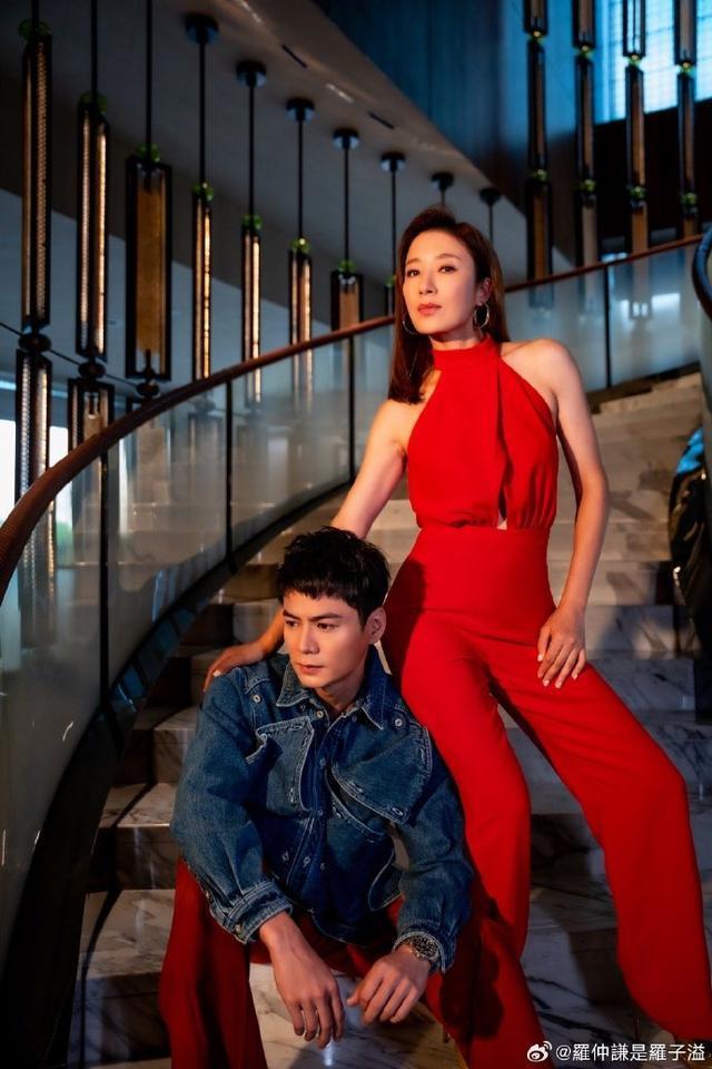 罗仲谦晒双人大片为杨怡庆生 甜蜜告白“每天爱你多一些”