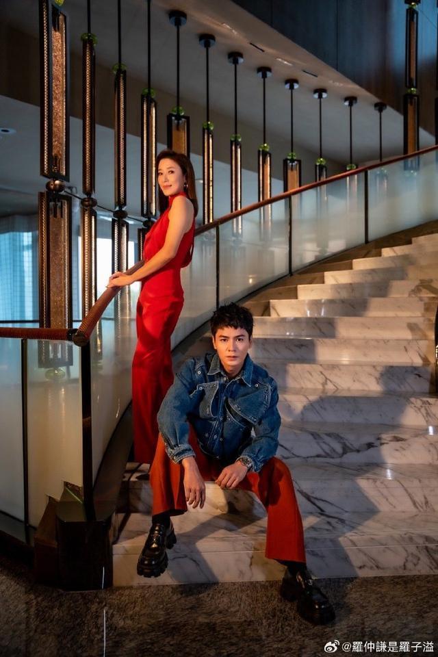 罗仲谦晒双人大片为杨怡庆生 甜蜜告白“每天爱你多一些”