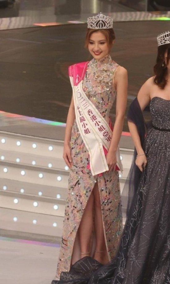 港姐王怡然父母被爆欠款千万 本人回应称有真有假