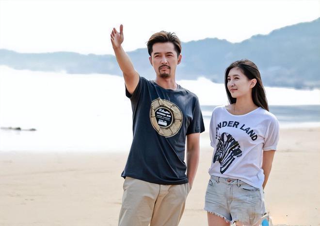 胡歌情绪失控后删博，粉丝脱粉回踩