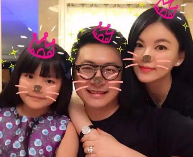 李湘没移民！发文称自己没买过伦敦的房子，与女儿爱四处旅游