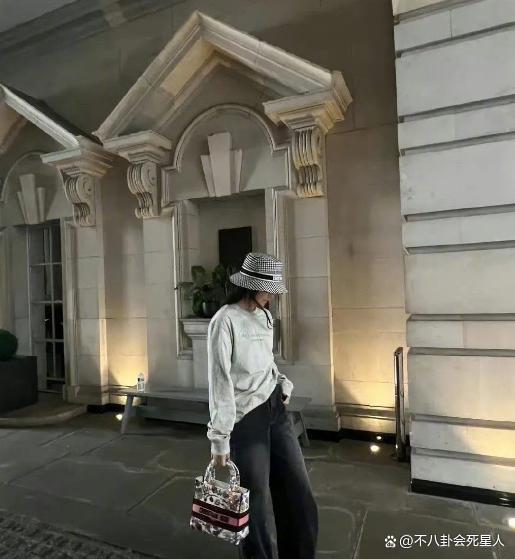 王诗龄后,多多和天天也出国了,为什么星二代集体“出逃”