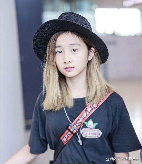 王诗龄后,多多和天天也出国了,为什么星二代集体“出逃”