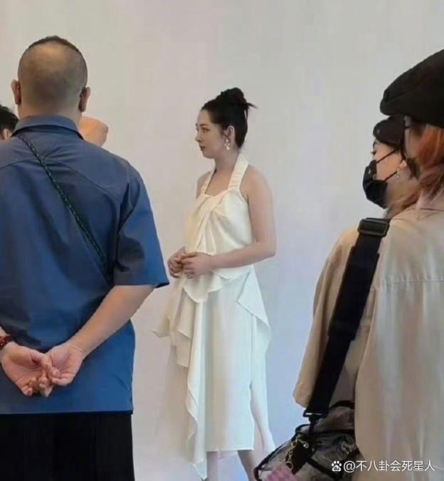 同嫁入豪门4年，郭碧婷美貌事业“双失”，奚梦瑶得四太培养