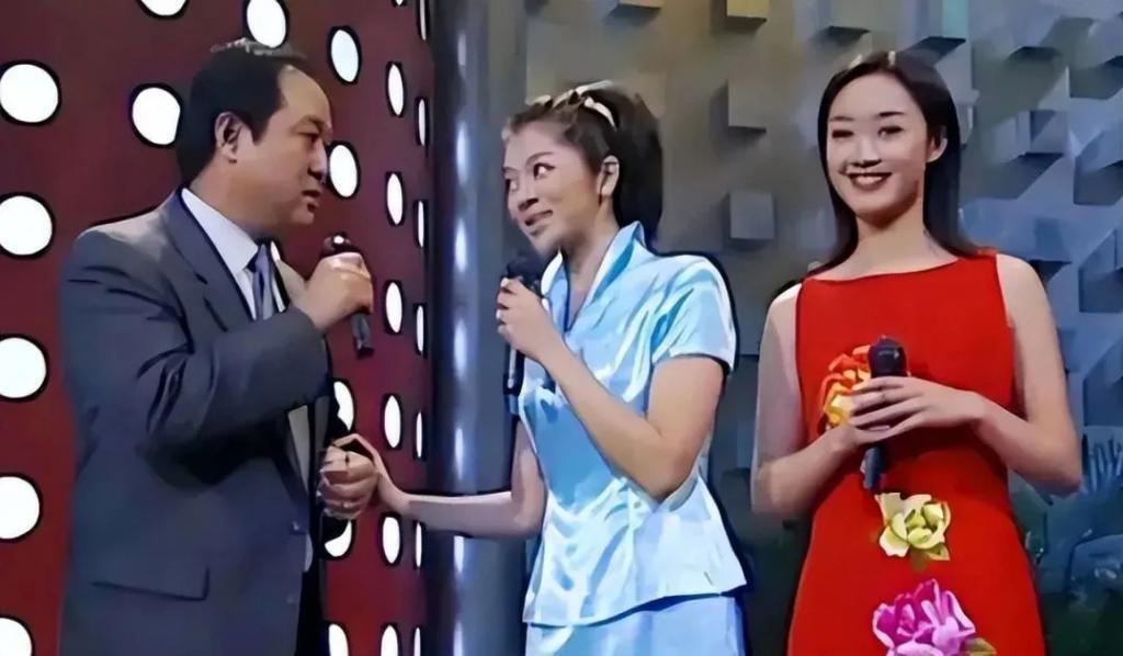 她曾是央视最美主持人，辞职后当演员嫁二婚总裁，如今怎样了
