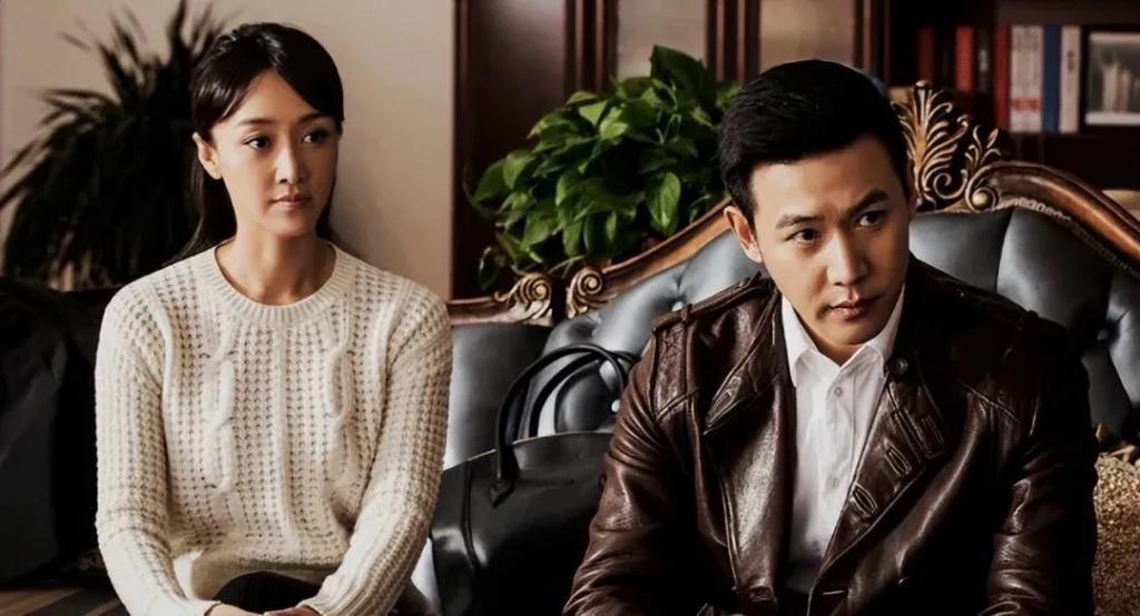 她曾是央视最美主持人，辞职后当演员嫁二婚总裁，如今怎样了