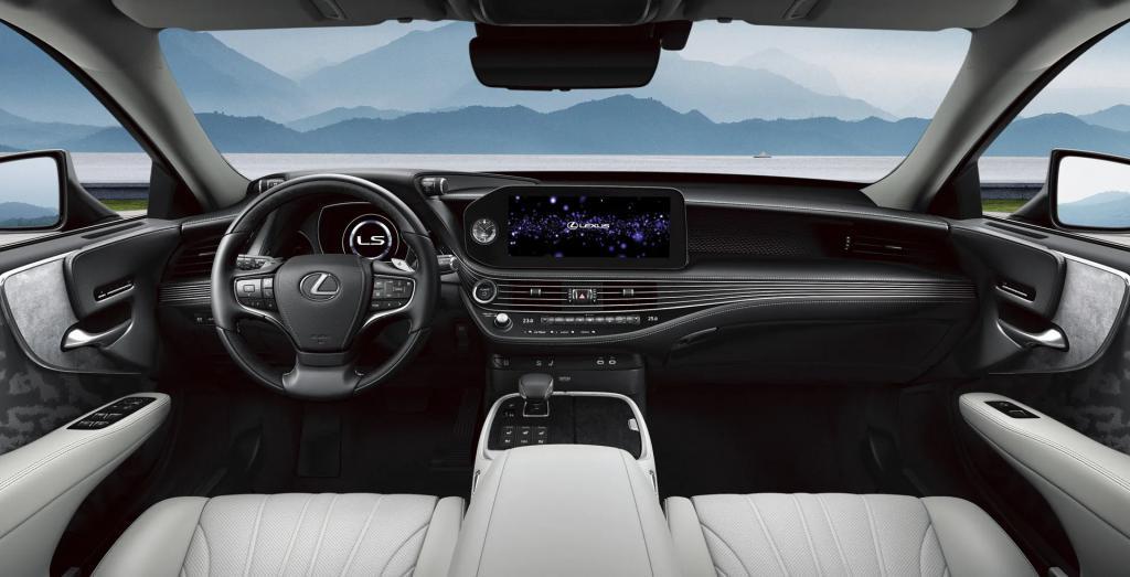 2023款雷克萨斯LS上市：新增苹果CarPlay，售价87.8-118万元