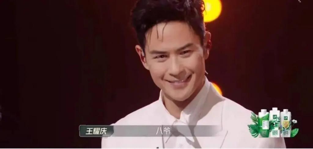 林志颖车祸一年后舞台首秀！网友：一夜老了10岁……