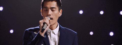 林志颖车祸一年后舞台首秀！网友：一夜老了10岁……