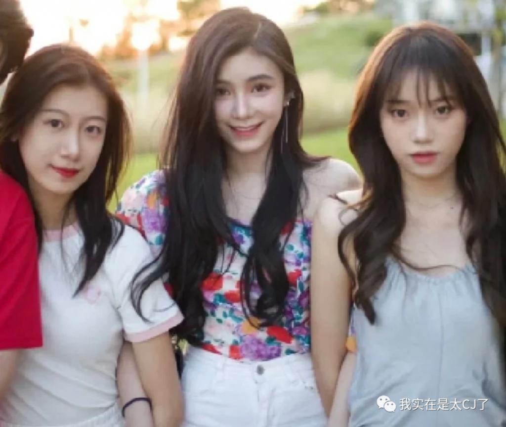 冠军被集体内涵、亚军老赖之女……这届港姐背后怎么这么热闹