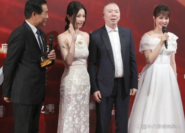 11年前冯小刚骂观众的那句话，如今已狠狠回扇了他的脸！