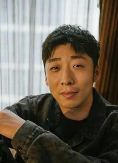 错过《狂飙》，他还能红吗？