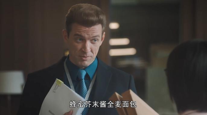 王阳收手吧！差21岁怎么下嘴亲啊？