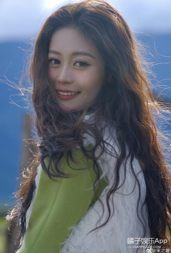 还记得《乡村爱情》宋晓峰吗？女儿颜值这么高！