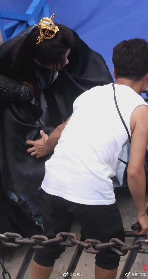 曾舜晞拍打戏摔倒受伤 粉丝对接号报平安称已无大碍