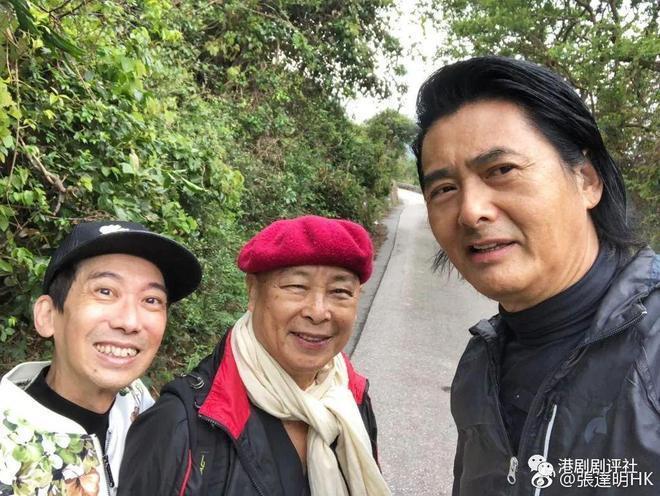 91岁老戏骨与刘德华罕见合体！撑拐杖出山撑后辈
