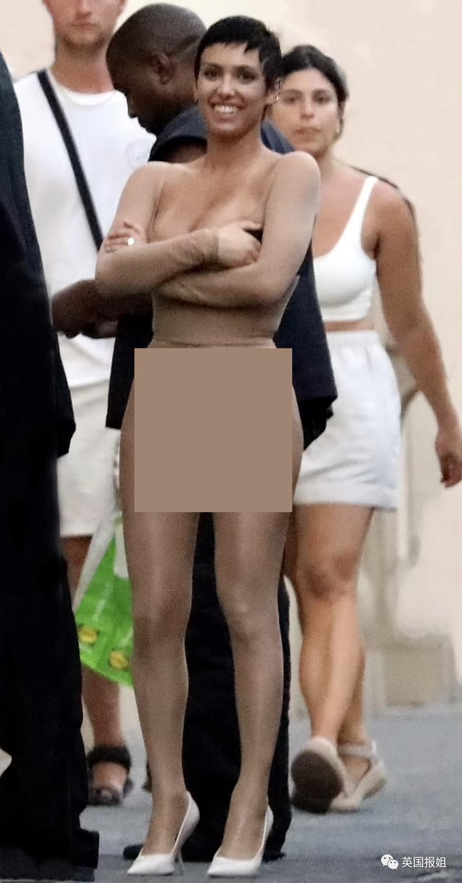 侃爷和新老婆意大利度假被驱逐！穿大尺度透明紧身衣惹怒民众