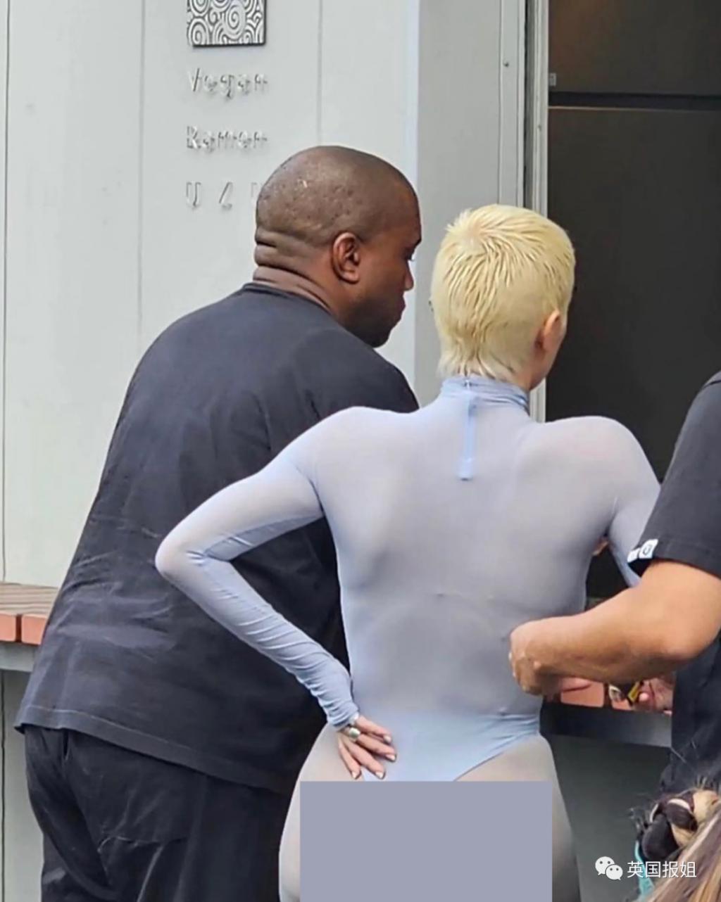 侃爷和新老婆意大利度假被驱逐！穿大尺度透明紧身衣惹怒民众