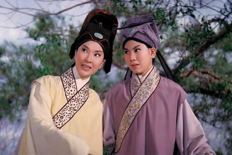 看起来毫无建树的综艺咖阔太弟弟，家族竟是部台北娱乐编年史