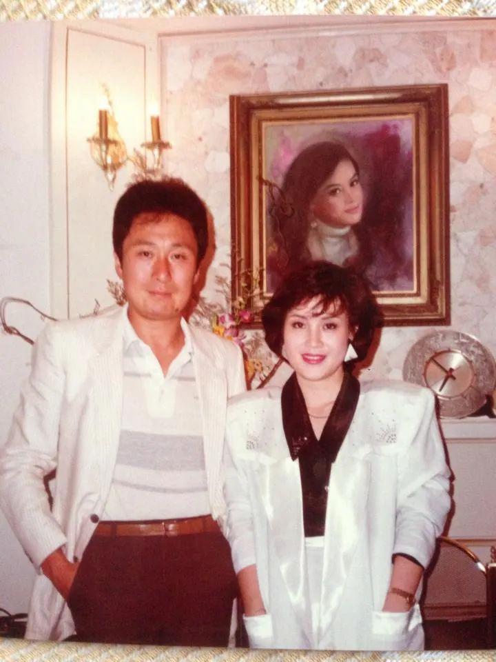 看起来毫无建树的综艺咖阔太弟弟，家族竟是部台北娱乐编年史