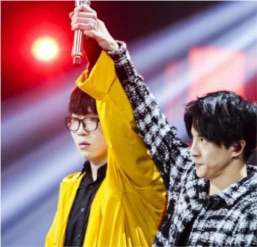 薛之谦，逃过一劫