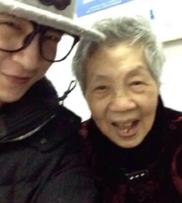 薛之谦，逃过一劫