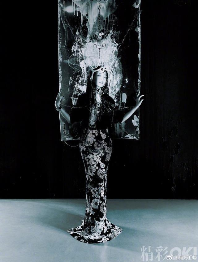 Angelababy流光陨石封面大片，身形优越诠释高级写意感