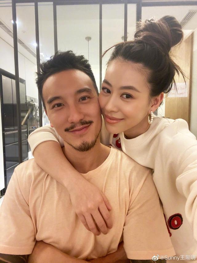 王阳明未否认与蔡诗芸婚变 回应未戴婚戒自称手指没救了