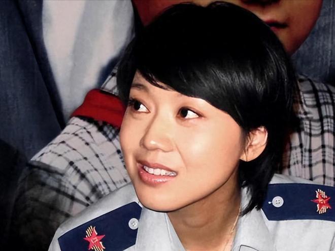 闫妮翻车了？与老头吻戏成焦点,观众直呼辣眼睛！