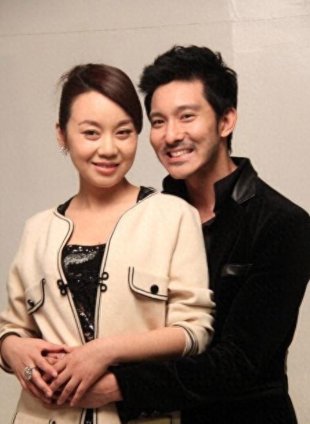 闫妮翻车了？与老头吻戏成焦点,观众直呼辣眼睛！