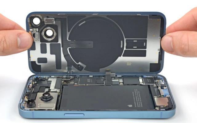 iPhone 15 Pro：更强大，价格更高？