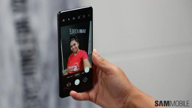 三星Galaxy S23 FE手机前置摄像头据称像素减少至1000万