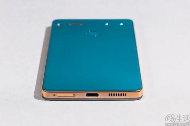 当旗舰手机开始使用钛金属，这意味着什么？