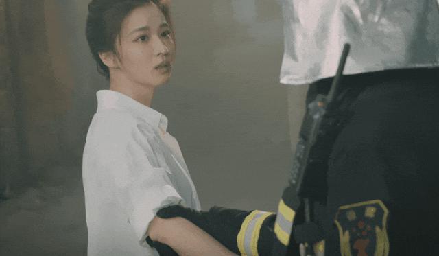 她这恋爱脑白富美，被骂真不冤！