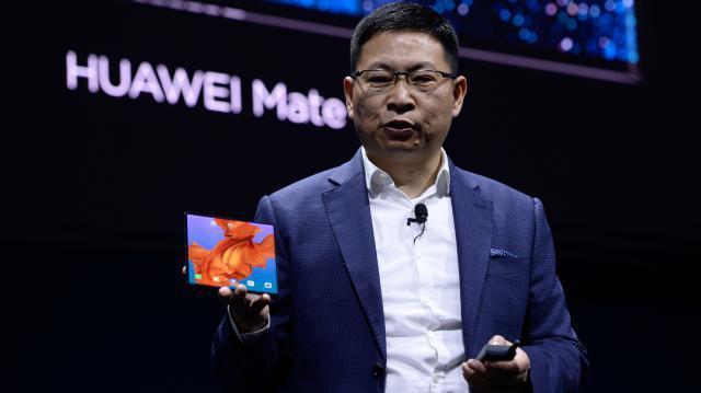 华为带来5G技术，能否与三星、苹果竞争？