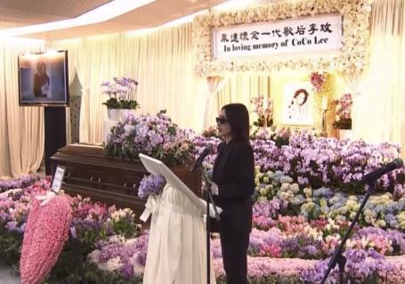 她不是退圈，而是…