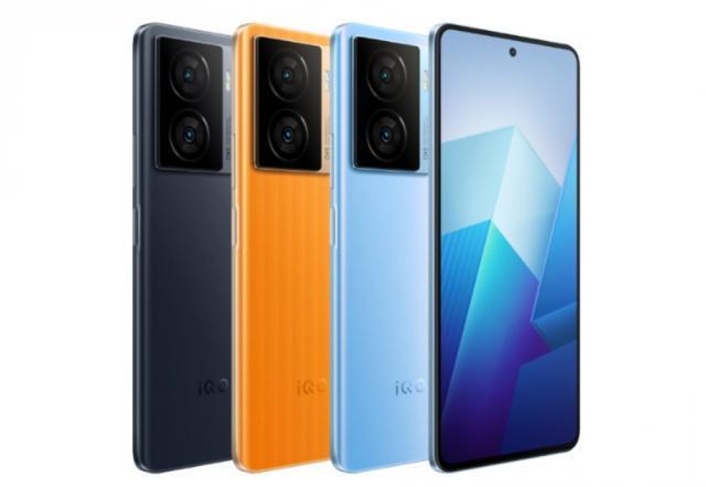 iQOO Z8 手机跑分平台曝光，搭载天玑 8200 处理器和12GB内存。