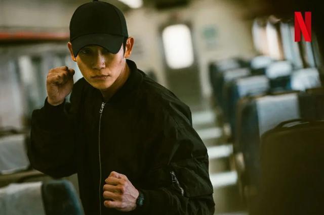 神作归来！韩国军队的黑料，全被它扒光了！